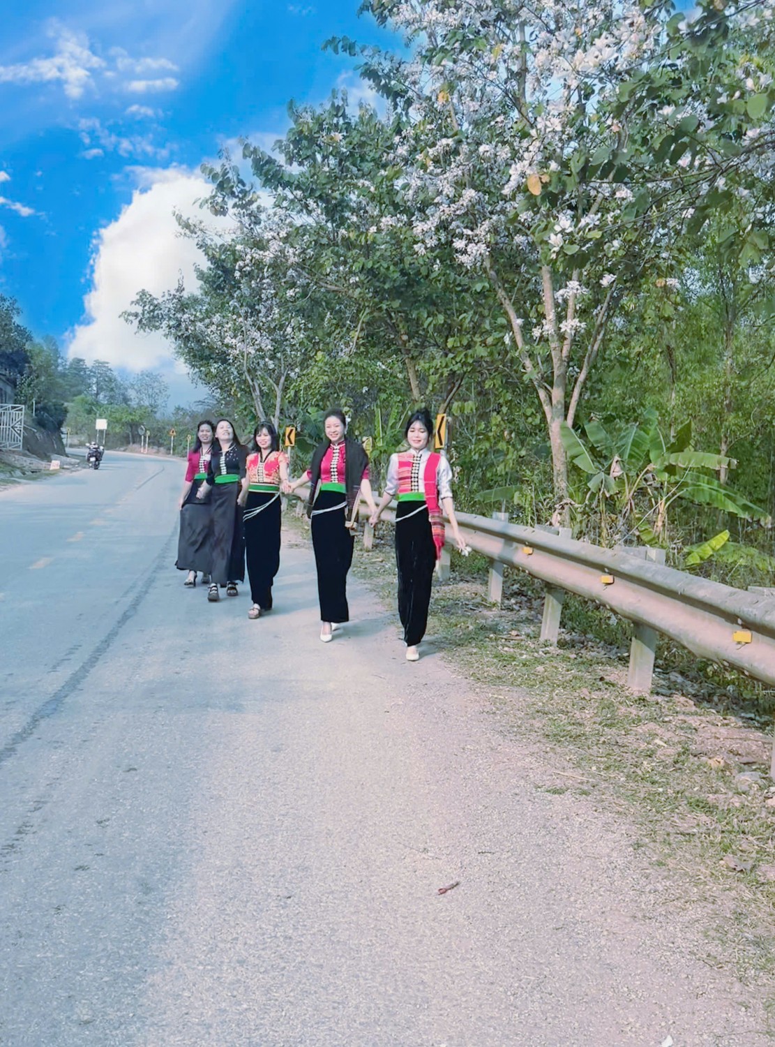 z7586872324661 5a2bddd2ba5a5c5af04b02152cefc2cc